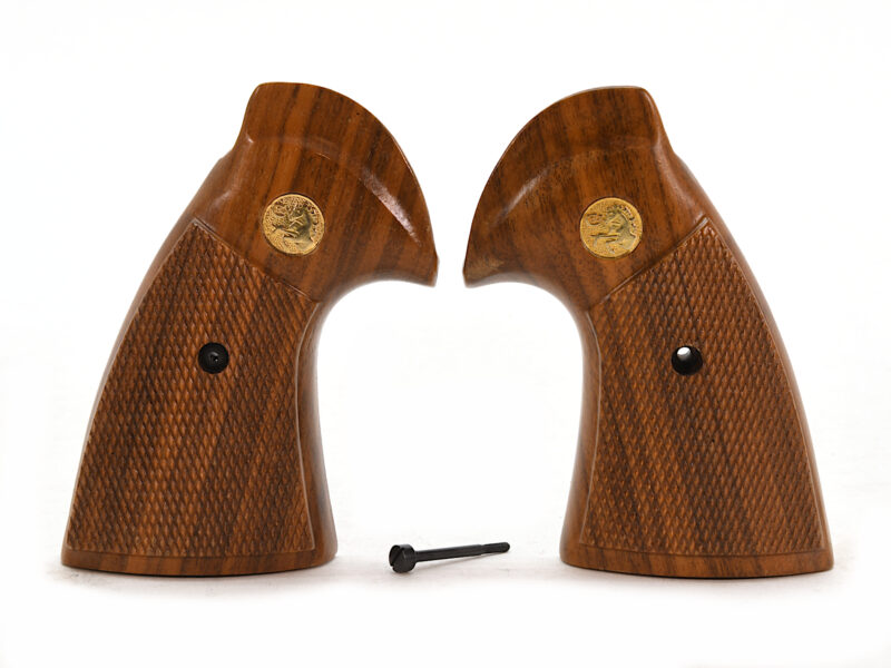 Colt I Frame Late 3rd Generation Checkered Walnut Grips Image 1