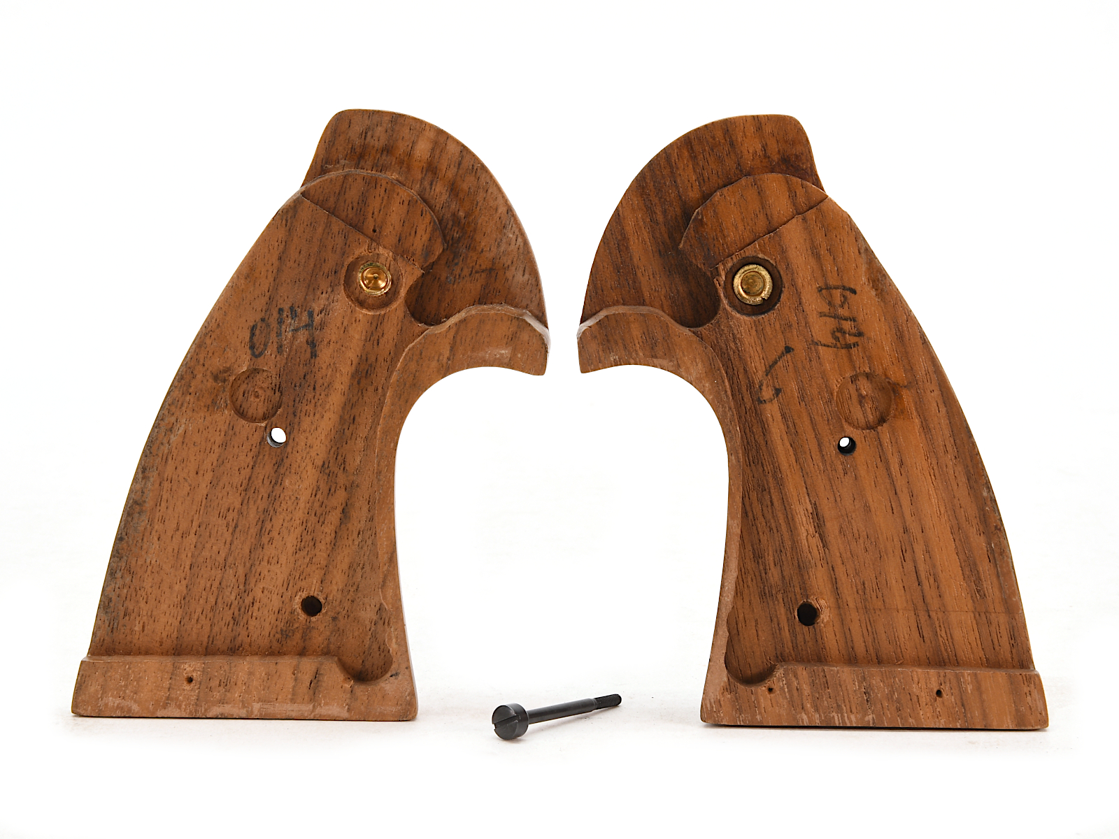 Colt I Frame Late 3rd Generation Checkered Walnut Grips Image 2