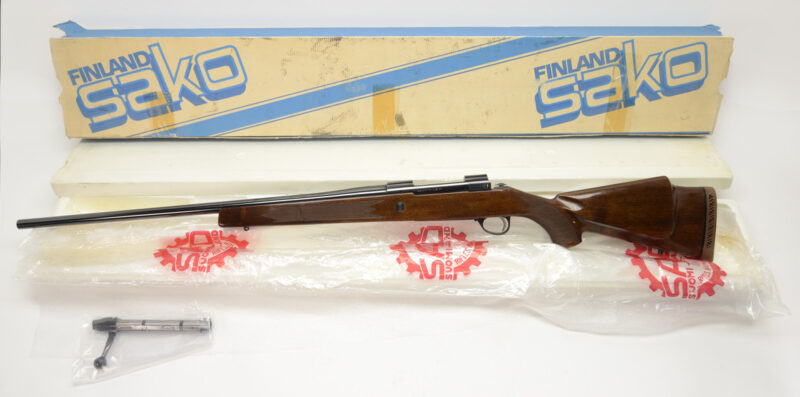 Box View Sako AIII 7mm Magnum LN
