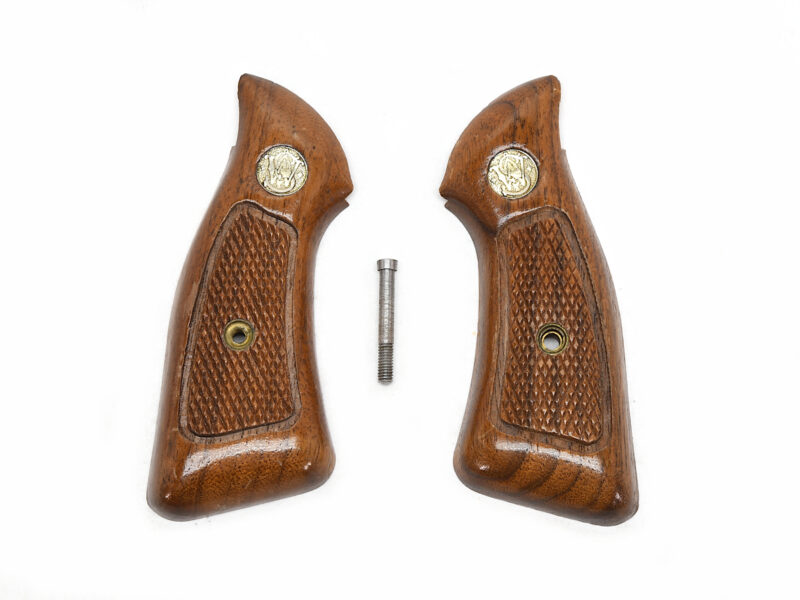 SW J frame square checkered walnut grips Image 1