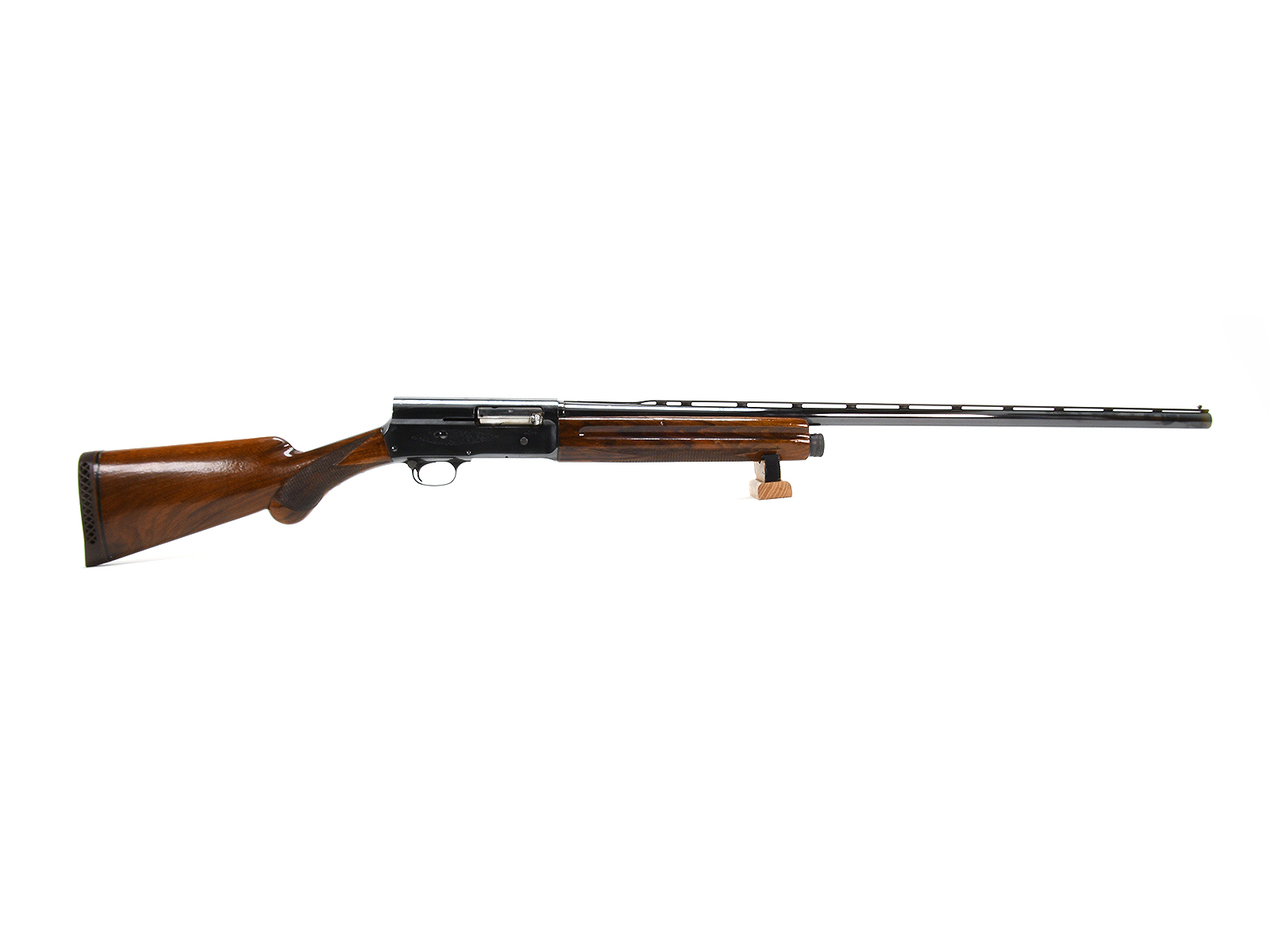 Browning Auto-5 12ga 30.75 Vented Barrel Shotgun Image 2