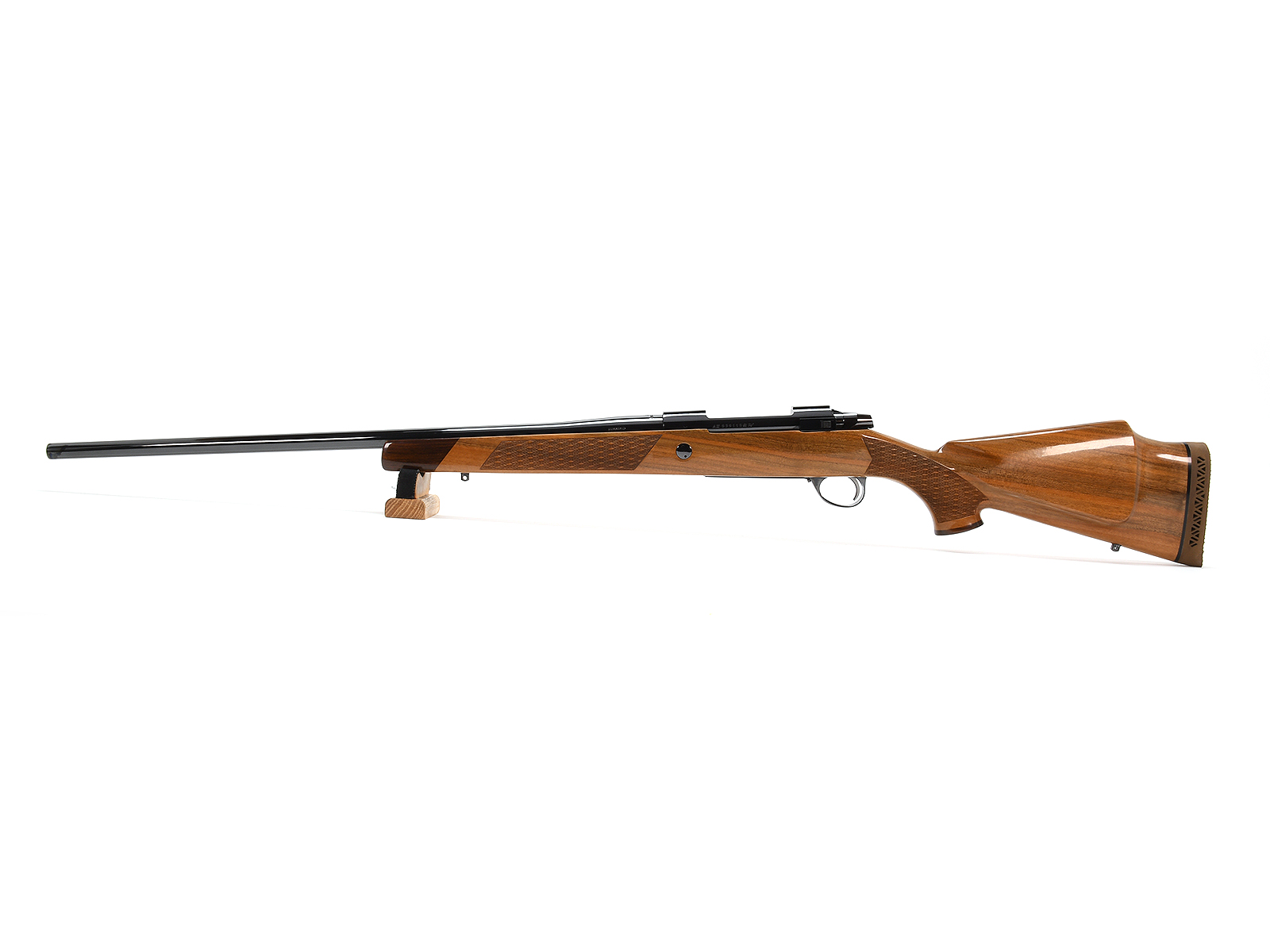 Sako AIII Finnbear Deluxe .25-06 Rifle With 24in Barrel Image 2