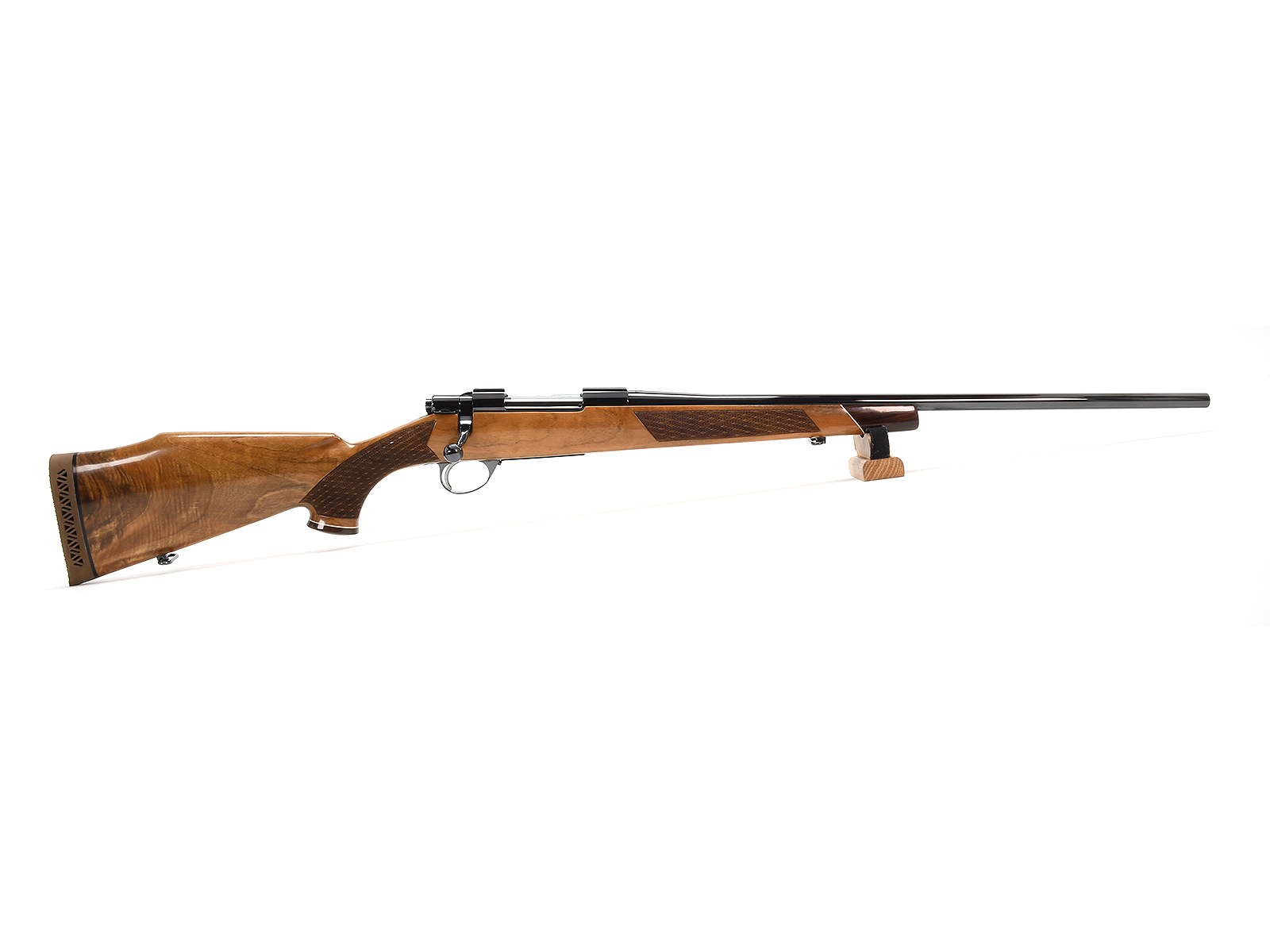 Sako L579 Forester Deluxe .243 Win Rifle With 23in Barrel Image 1