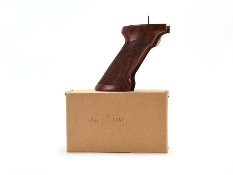 Browning International Medalist Challenger Right Hand Grips With Thumbrest Image 2